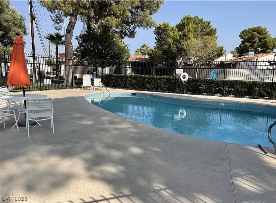  2465 Whippoorwill Ln, Las Vegas, NV 89121 photo 35