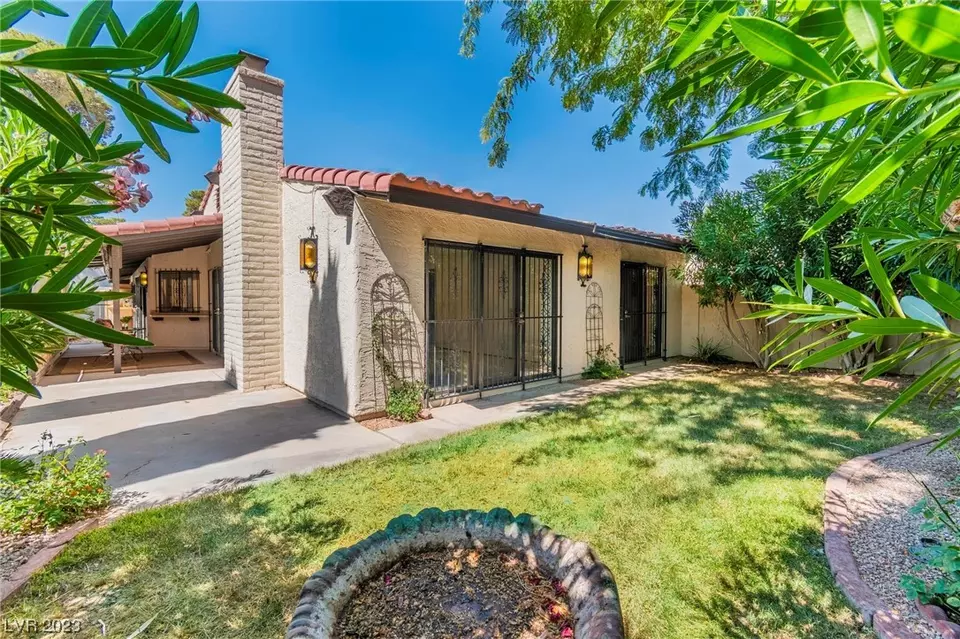 2465 Whippoorwill Ln, Las Vegas, NV 89121 photo 31