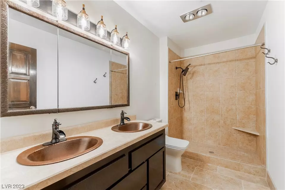  2465 Whippoorwill Ln, Las Vegas, NV 89121 photo 21