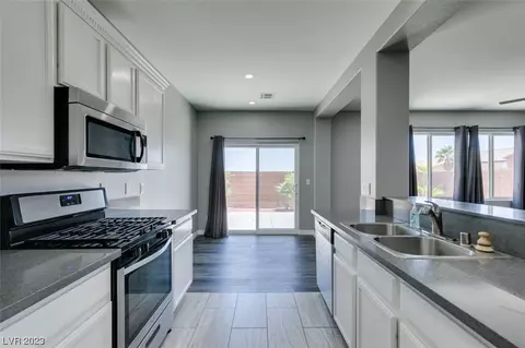 6190 Forever Dawn St, Las Vegas, NV 89148