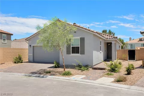 8323 Lagunilla Ave, Las Vegas, NV 89149