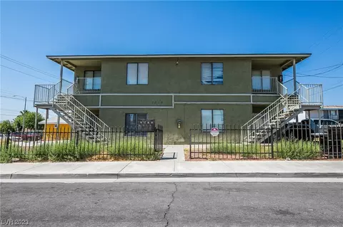 1316 E Carson Ave, Las Vegas, NV 89101