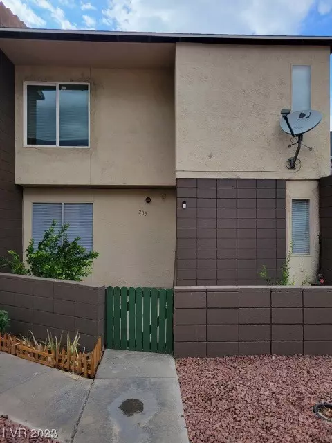 203 E Van Wagenen St, Henderson, NV 89015