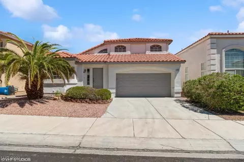 8716 Autumn Wreath Ave, Las Vegas, NV 89129