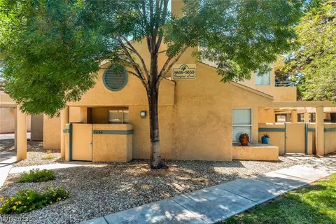 5646 Vineyard Ln #0, Las Vegas, NV 89110