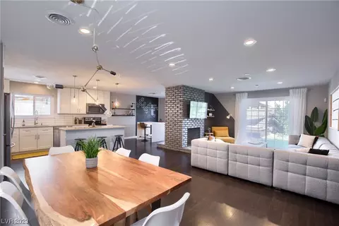 6428 Dinning Ave, Las Vegas, NV 89107