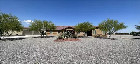 2651 Tahachapi Ave, Pahrump, NV 89048