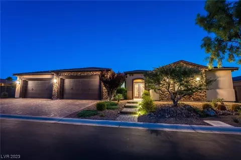 5366 Golden Gossamer St, Las Vegas, NV 89149