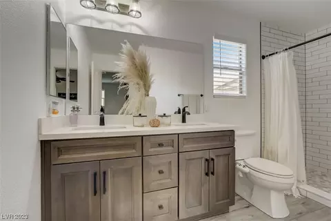 10731 Azure Ocean Ave, Las Vegas, NV 89166