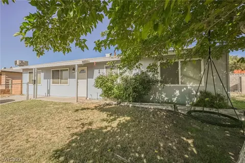 808 Salem Dr, Las Vegas, NV 89107
