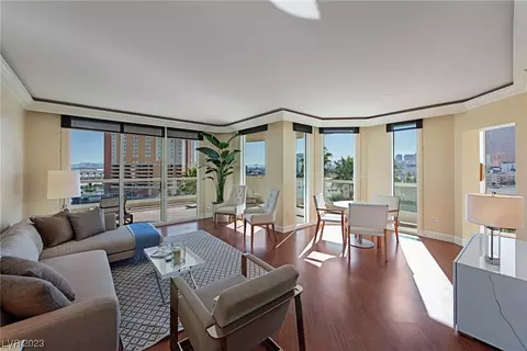 2877 Paradise Rd #505, Las Vegas, NV 89109