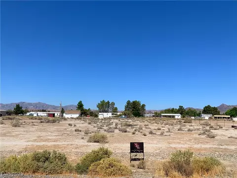 140 Cindy Dr, Pahrump, NV 89048
