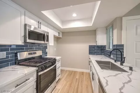 7100 Pirates Cove Rd #1047, Las Vegas, NV 89145