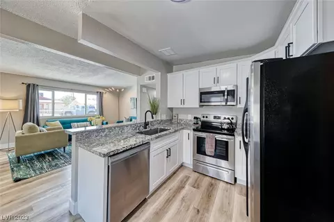 406 Vandalia St, Las Vegas, NV 89106