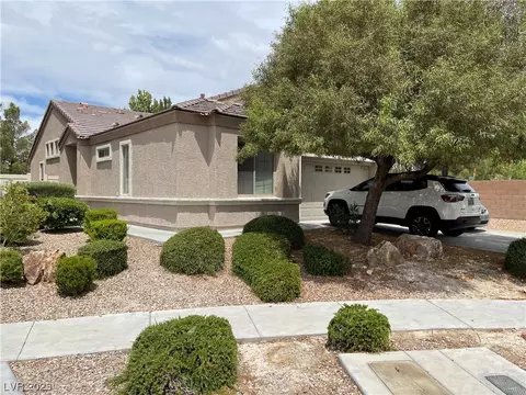5553 Overlook Valley St, North Las Vegas, NV 89081