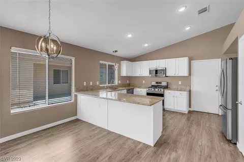 7633 Buckskin Ave, Las Vegas, NV 89129