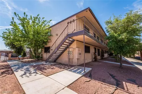 625 S Royal Crest Cir #19, Las Vegas, NV 89169