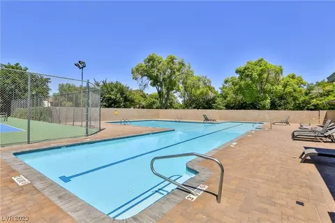 1377 Lorilyn Ave #4, Las Vegas, NV 89119