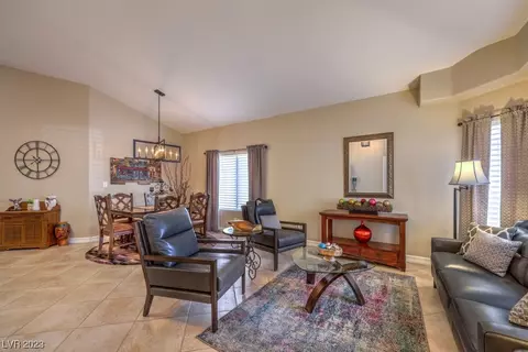 2136 Eaglepath Cir, Henderson, NV 89074 photo 5