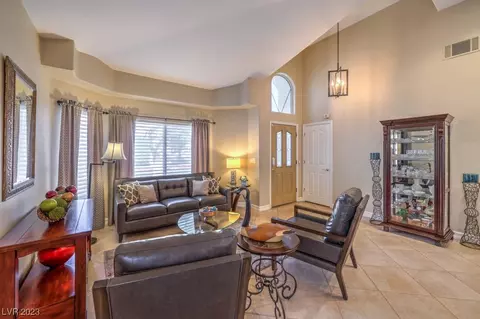 2136 Eaglepath Cir, Henderson, NV 89074 photo 4