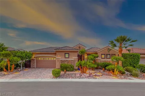 2704 Olivia Heights Ave, Henderson, NV 89052