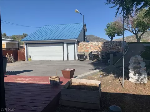 9 Carson Ct, Ely, NV 89301 photo 2