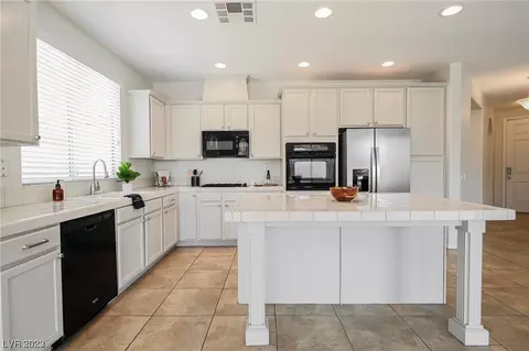 661 Bighorn Creek St, Henderson, NV 89002