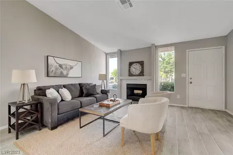 8153 Calvin Cove Dr, Las Vegas, NV 89145