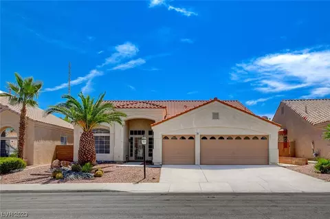 860 Roanhorse Ln, Henderson, NV 89052