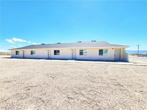 2081 S Dandelion St, Pahrump, NV 89048