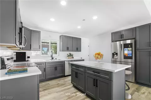 1923 Stevens St, Las Vegas, NV 89115