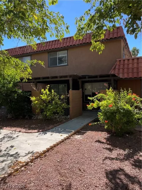 6620 Bubbling Brook Dr #B, Las Vegas, NV 89107
