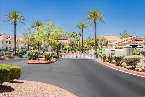 7912 Foxwood Pl #201, Las Vegas, NV 89145