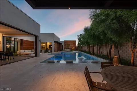 6920 Stargazer Ridge Ct, Las Vegas, NV 89118