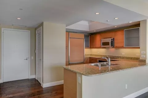 222 Karen Ave #3905, Las Vegas, NV 89109