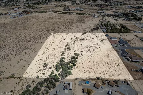 561 W Lexis Ln, Pahrump, NV 89048