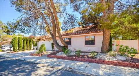 5733 Charles Holden Ct, Las Vegas, NV 89103