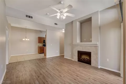 8985 S Durango Dr #1052, Las Vegas, NV 89113