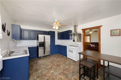 350 S Main St, Beaver, UT 84713 photo 3