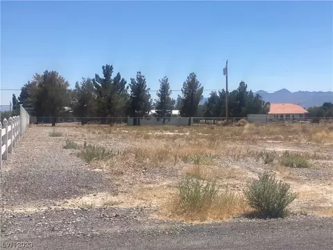 1851 Blackhorn St, Pahrump, NV 89048