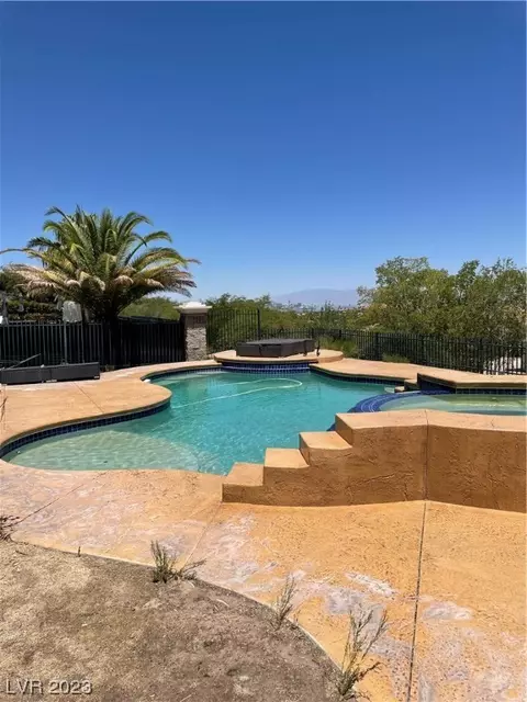 1371 Ruby Sky Ct, Henderson, NV 89052 photo 3
