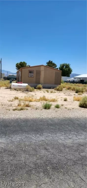 719 Skyhawk Ave, Sandy Valley, NV 89019