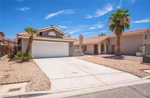 2680 Par Four Ln, Las Vegas, NV 89142