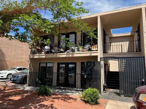 1430 E Desert Inn Rd, Las Vegas, NV 89169