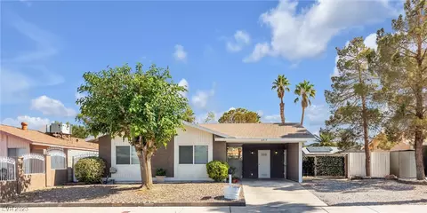 6417 Silverfield Dr, Las Vegas, NV 89103