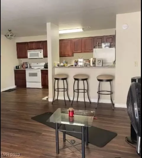 5321 River Glen Dr #230, Las Vegas, NV 89103