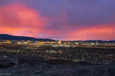 543 Rock Peak Dr, Henderson, NV 89012