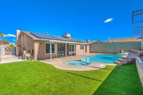 4447 Fernbrook Rd, Las Vegas, NV 89103