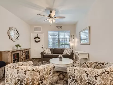 10001 Peace Way #1191, Las Vegas, NV 89147