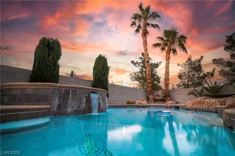 1828 Thunder Mountain Dr, Henderson, NV 89012